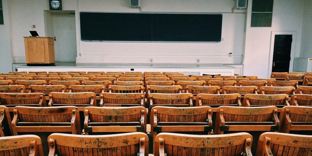auditorium-benches-chairs-class-207691-e1596120989588